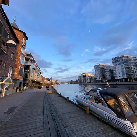 2-bedroom With A Pleasant Outdoor Area * Fredrikstad